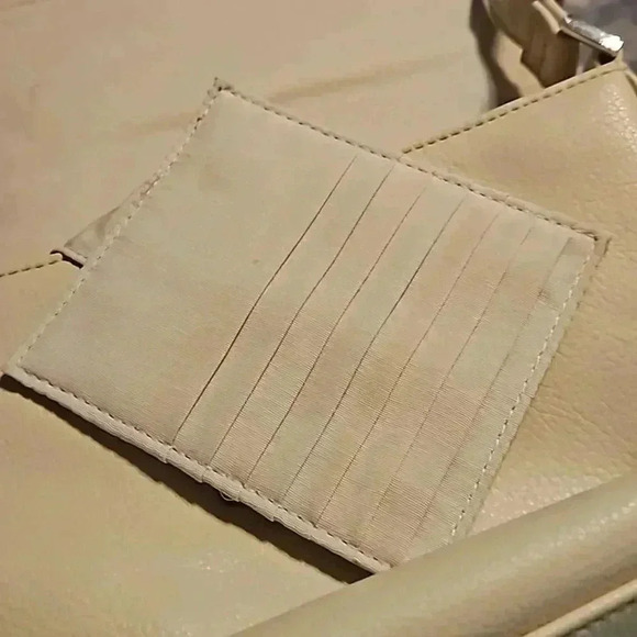 Liz Clarborne Pocketbook - Picture 10 of 12